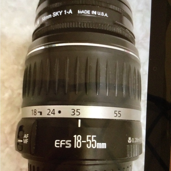 Canon Rebel with two zoom lenses and a wide-angle lens. - Picture 7 of 12